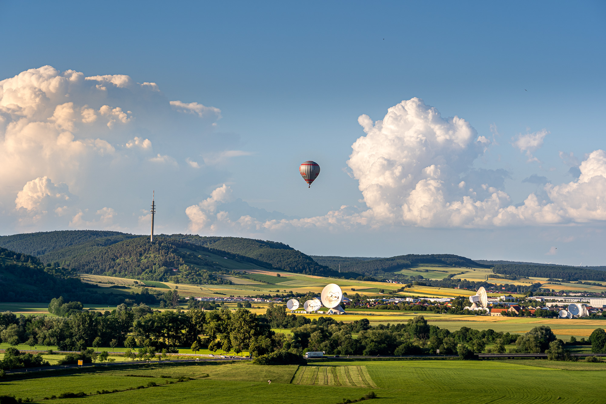 Ballon über dem Saaletal